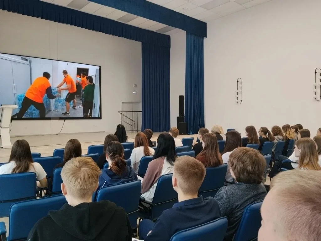 💼29 апреля в школе прошло профориентационное мероприятие для учащихся 9-11 классов.  📊Преподаватели 