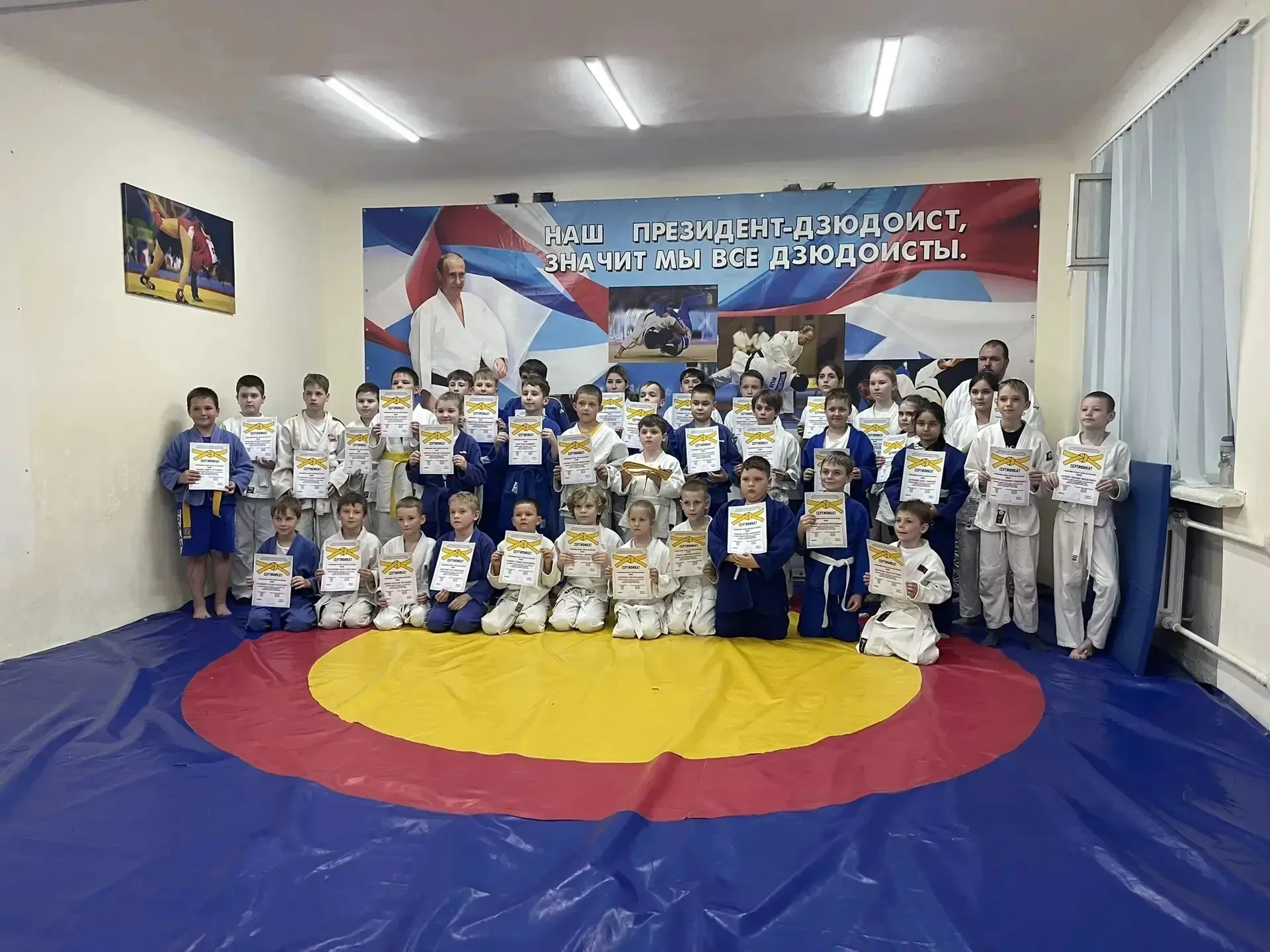🏅 ГОРДОСТЬ 3 «А» КЛАССА!  Поздравляем Устьянцева Руслана, ученика 3 " А" класса с успешной сдачей кв