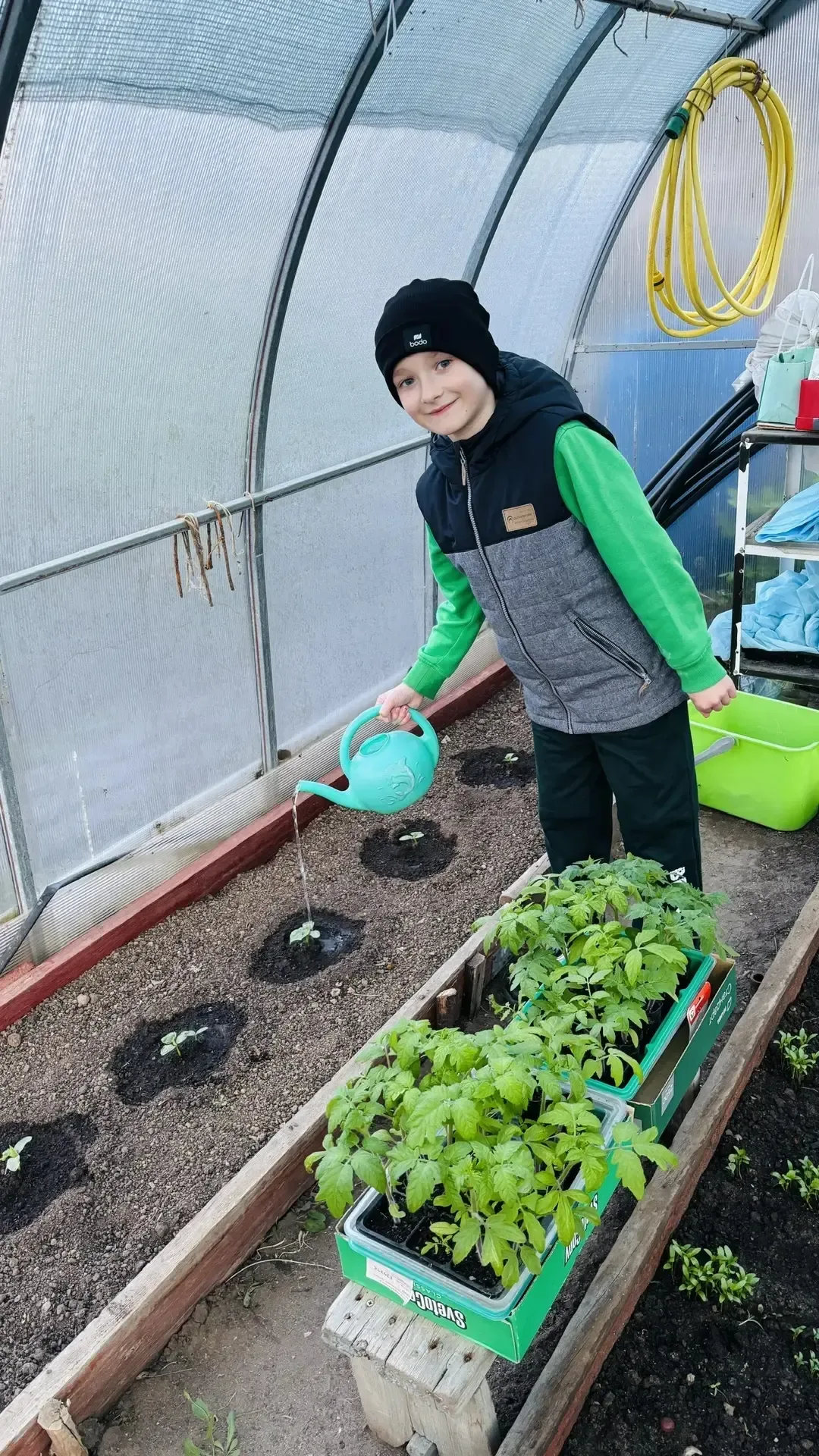 🌱 Майские заботы и радости от Ратислава, 1 «Б»  Встречайте нового участника фотокросса "Пока сады цв