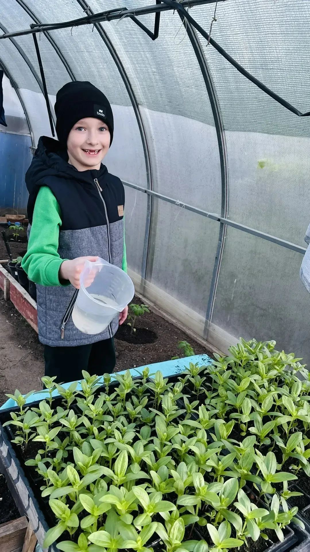 🌱 Майские заботы и радости от Ратислава, 1 «Б»  Встречайте нового участника фотокросса "Пока сады цв