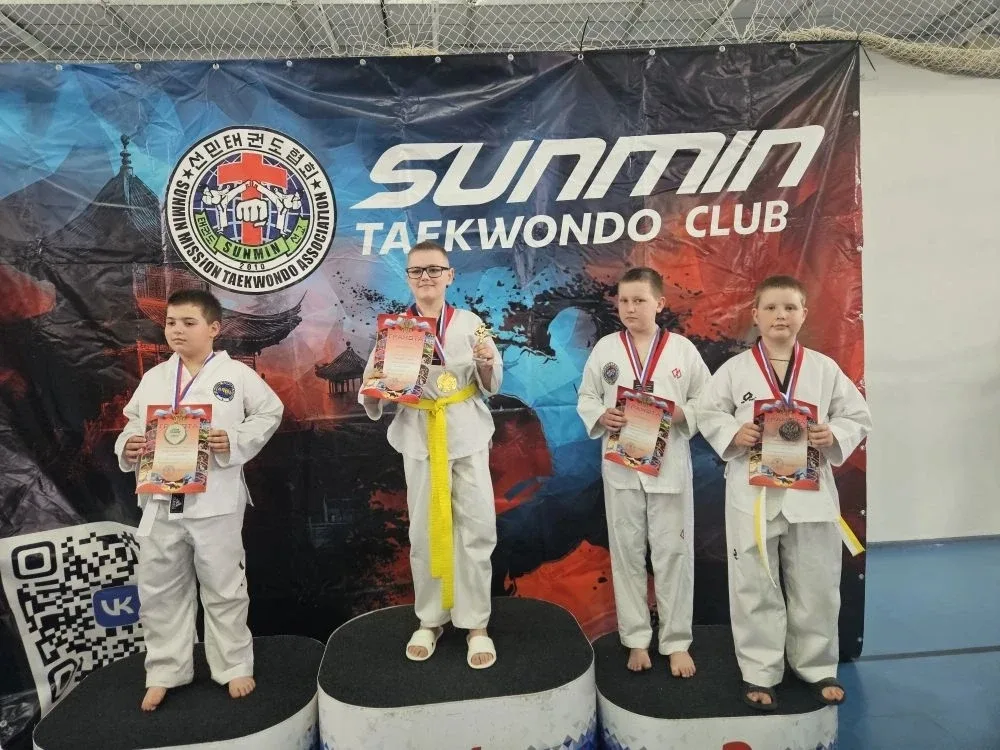 🏆 Гордимся нашими спортсменами!  В городе Волжский прошёл Всероссийский турнир по тхэквондо. Наши ре