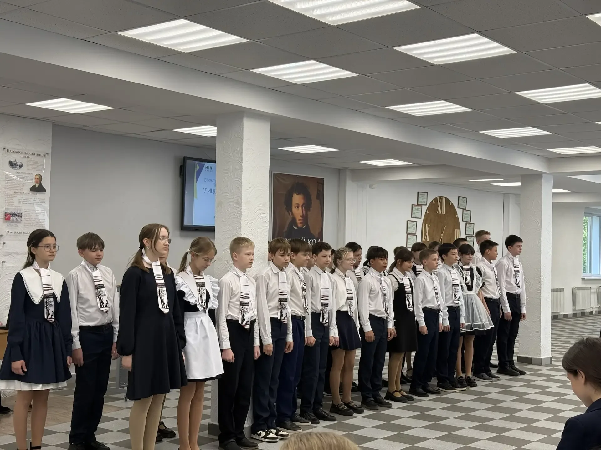 Сегодня в лицее царила атмосфера творчества и научных открытий! Прошел долгожданный конкурс проектов