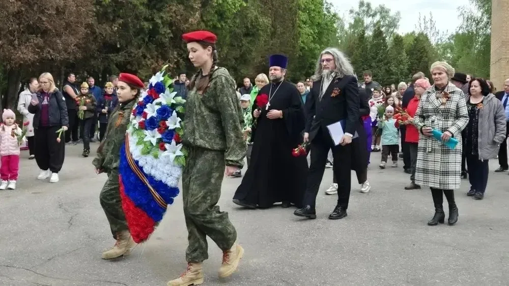 Торжественный митинг в деревне Федюково: память, единство, патриотизм  Сегодня в деревне Федюково пр