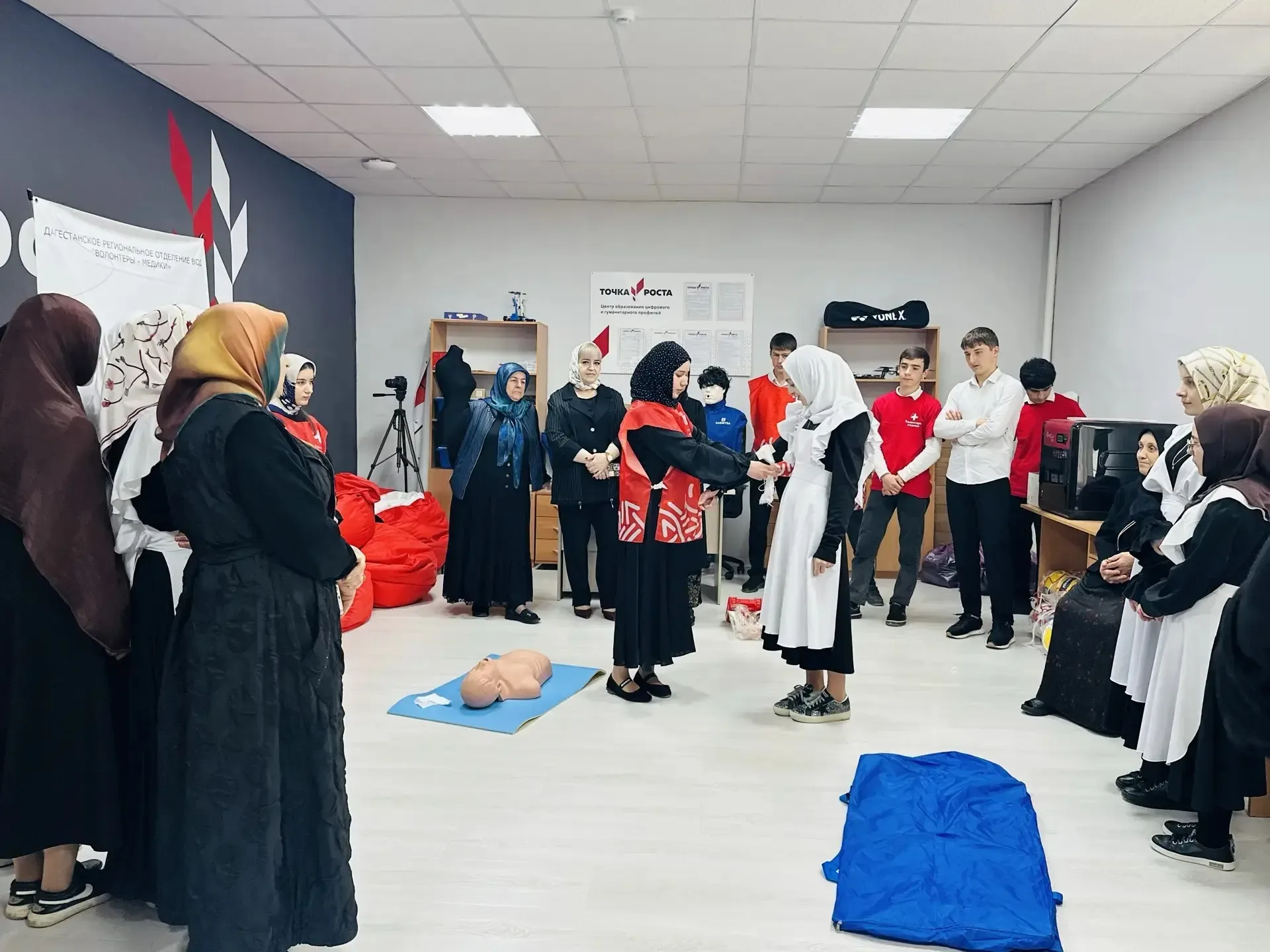 🩺🚑Сегодня в Кадарской средней общеобразовательной школе  состоялся мастер класс по оказанию первой п