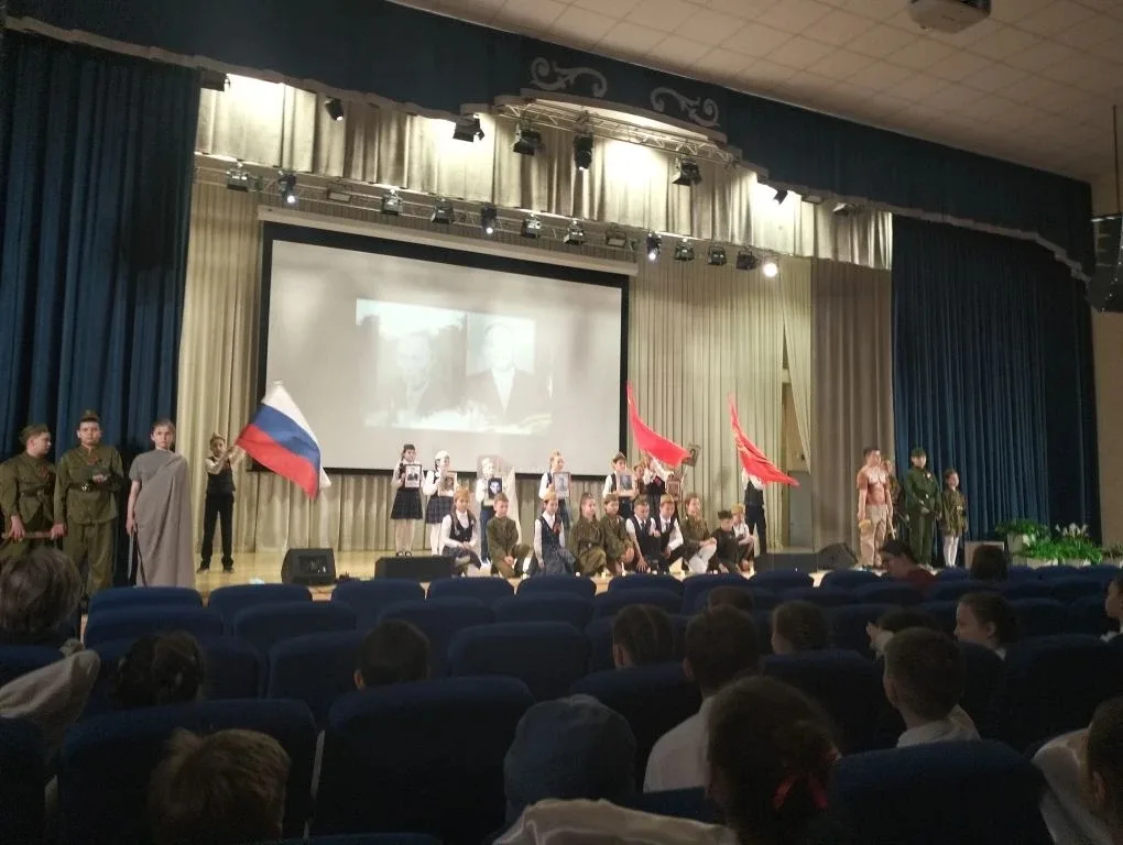 Инсценировка военных песен в лицее: трогательное событие!  12 мая  в нашем лицее состоялось поистине