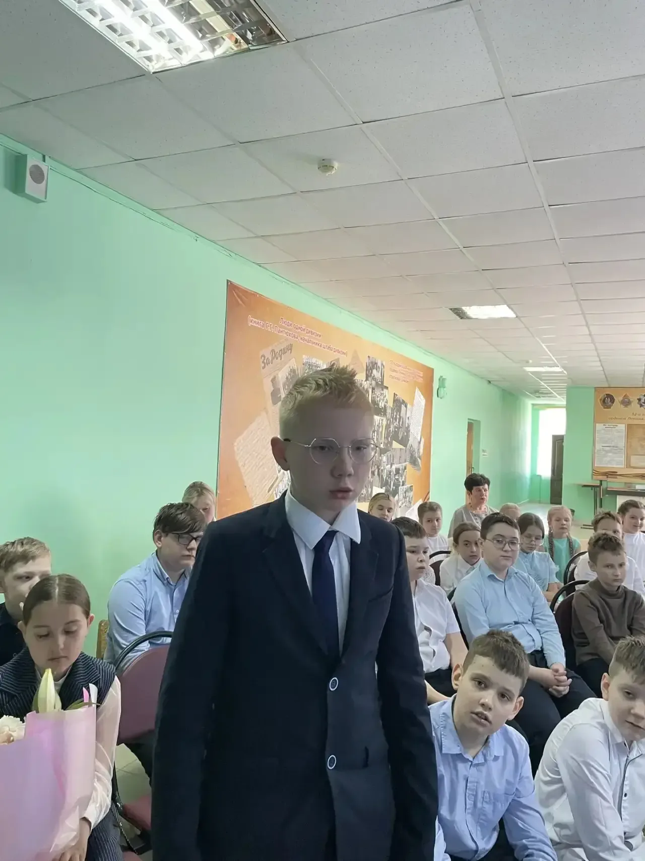 🇷🇺 Вчера в школьном музее проведена встреча с матерью погибшего на специальной военной операции выпу