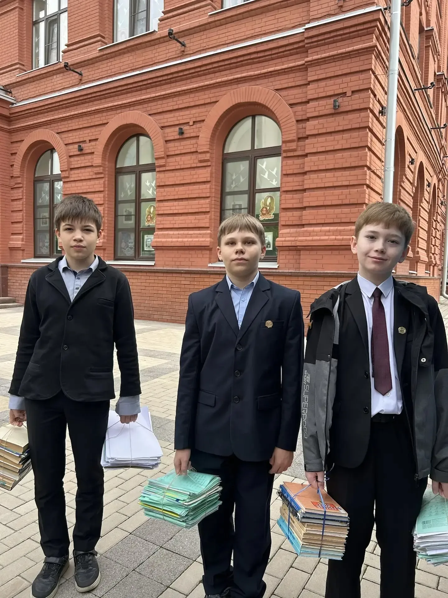 ▌ Экологическая акция «Сдай макулатуру — спаси дерево!»  Совместно с активистами «Первые в лицее» в 