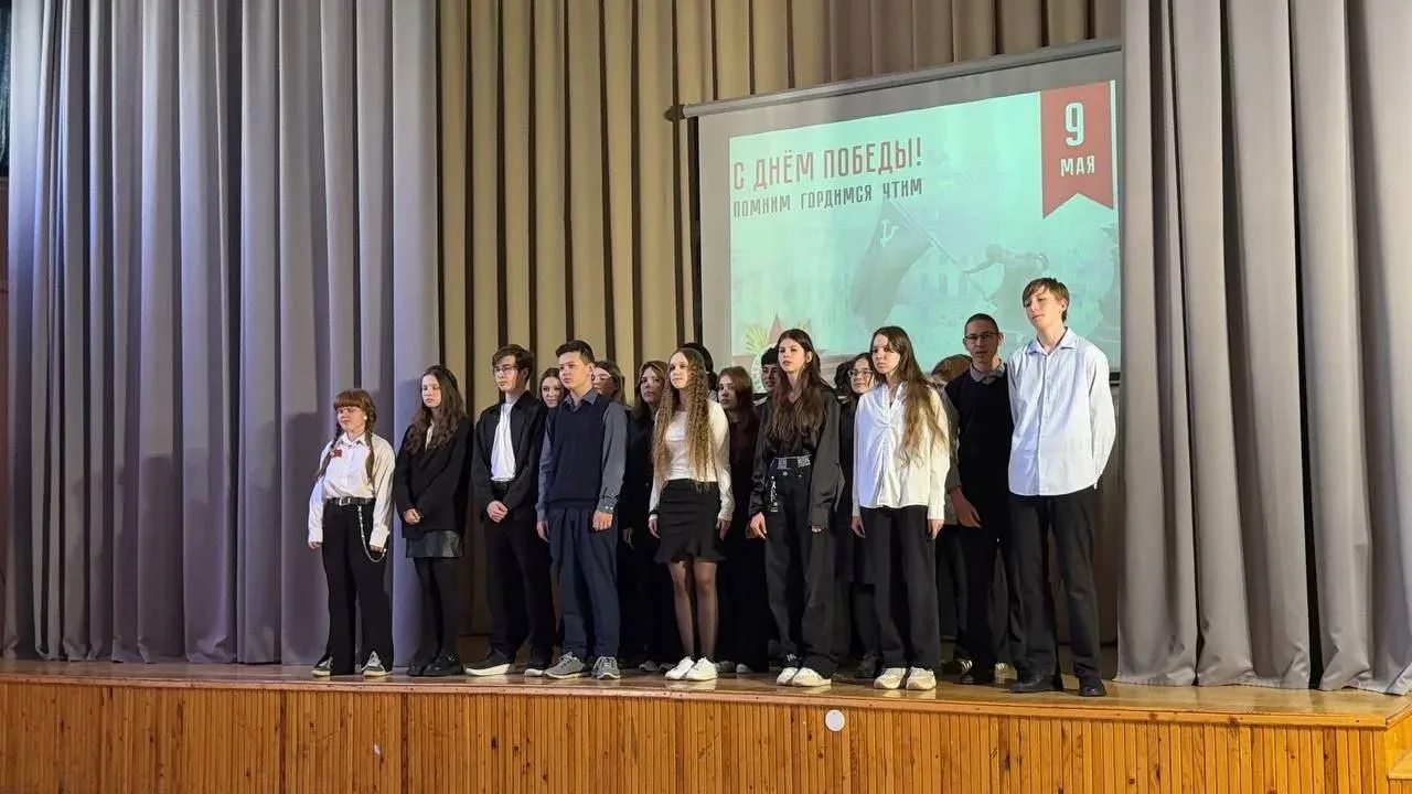 «Песни Великой Победы: марафон памяти и связи поколений». 8 мая в нашей школе в рамках Всероссийской