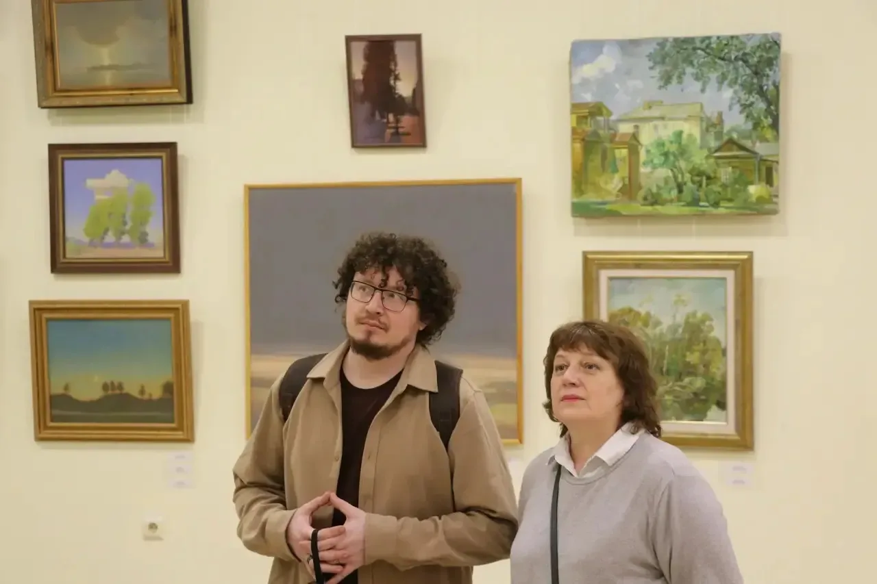 ♦️В Саратовском художественном училище имени А.П. Боголюбова открылась выставка «Учитель и Ученики»,