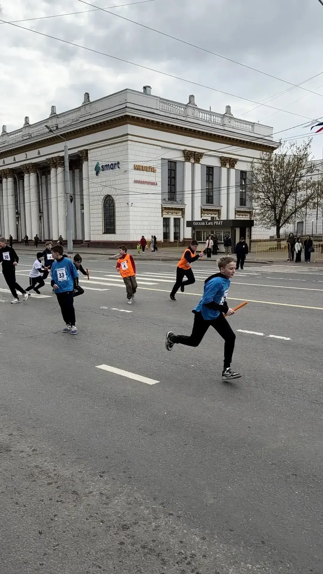 🎉🎊 Поздравляем победителей Первомайской мини-эстафеты! 🎉🎊  Сегодня наши пятиклассники показали отлич