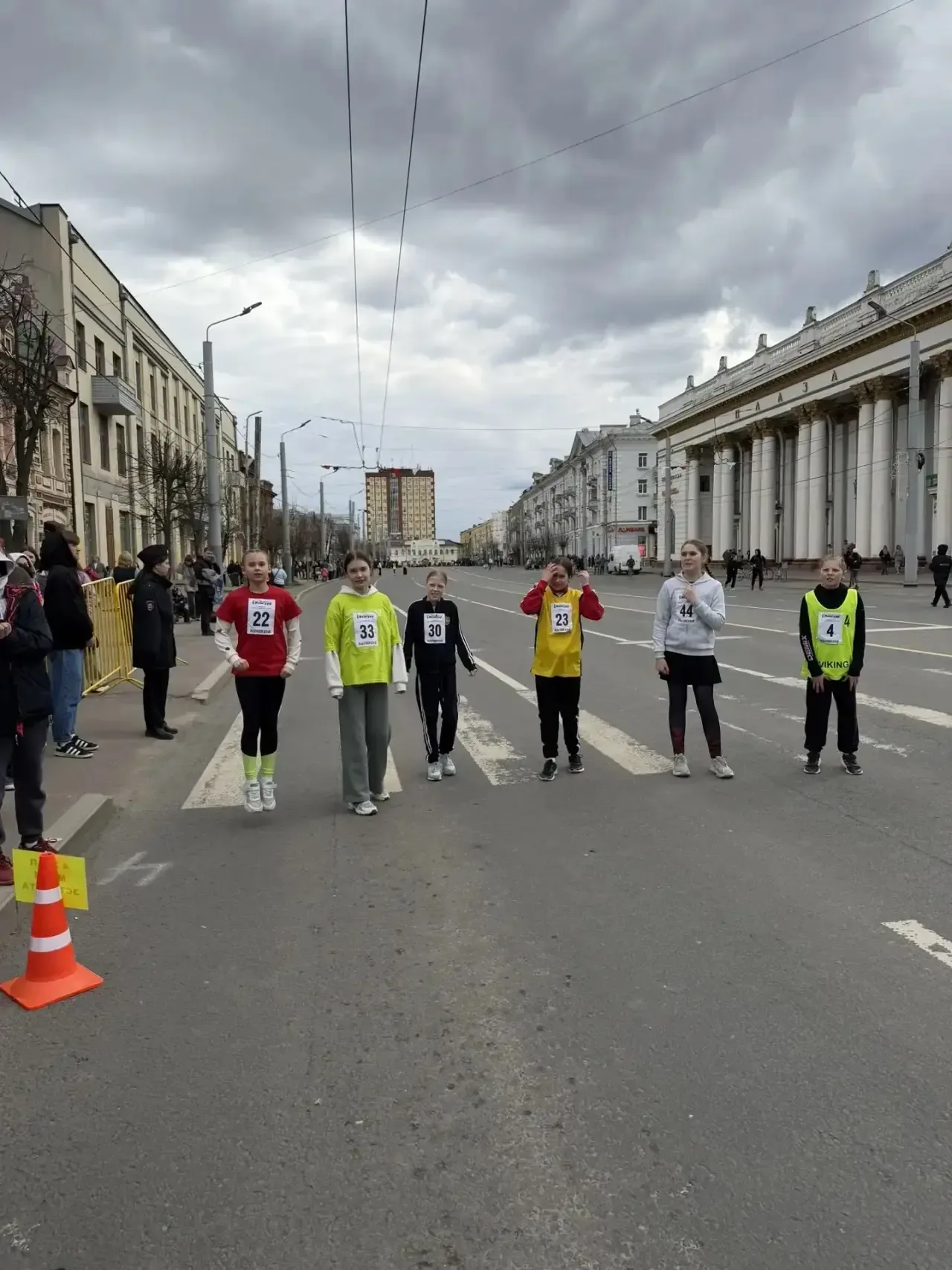 🎉🎊 Поздравляем победителей Первомайской мини-эстафеты! 🎉🎊  Сегодня наши пятиклассники показали отлич