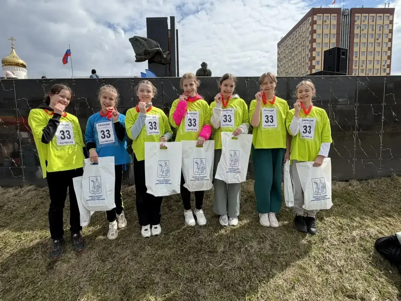 🎉🎊 Поздравляем победителей Первомайской мини-эстафеты! 🎉🎊  Сегодня наши пятиклассники показали отлич