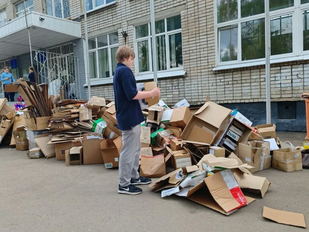 14 мая состоялась традиционная экологическая общественно полезная акция «Сбор макулатуры». Большое с