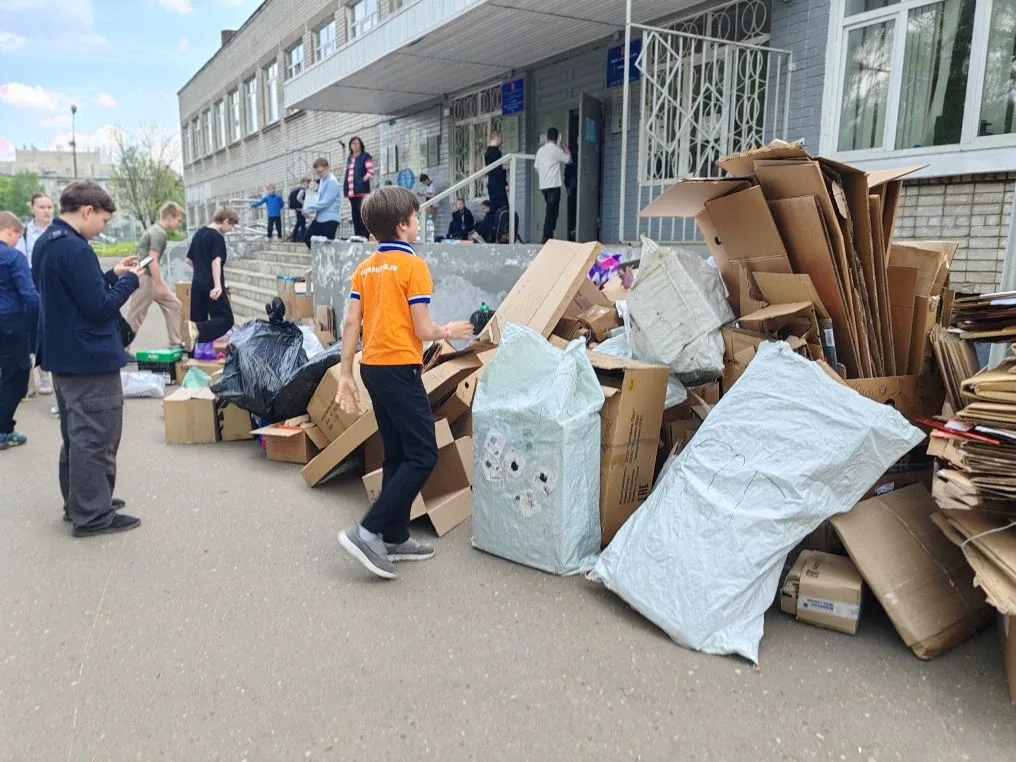 14 мая состоялась традиционная экологическая общественно полезная акция «Сбор макулатуры». Большое с
