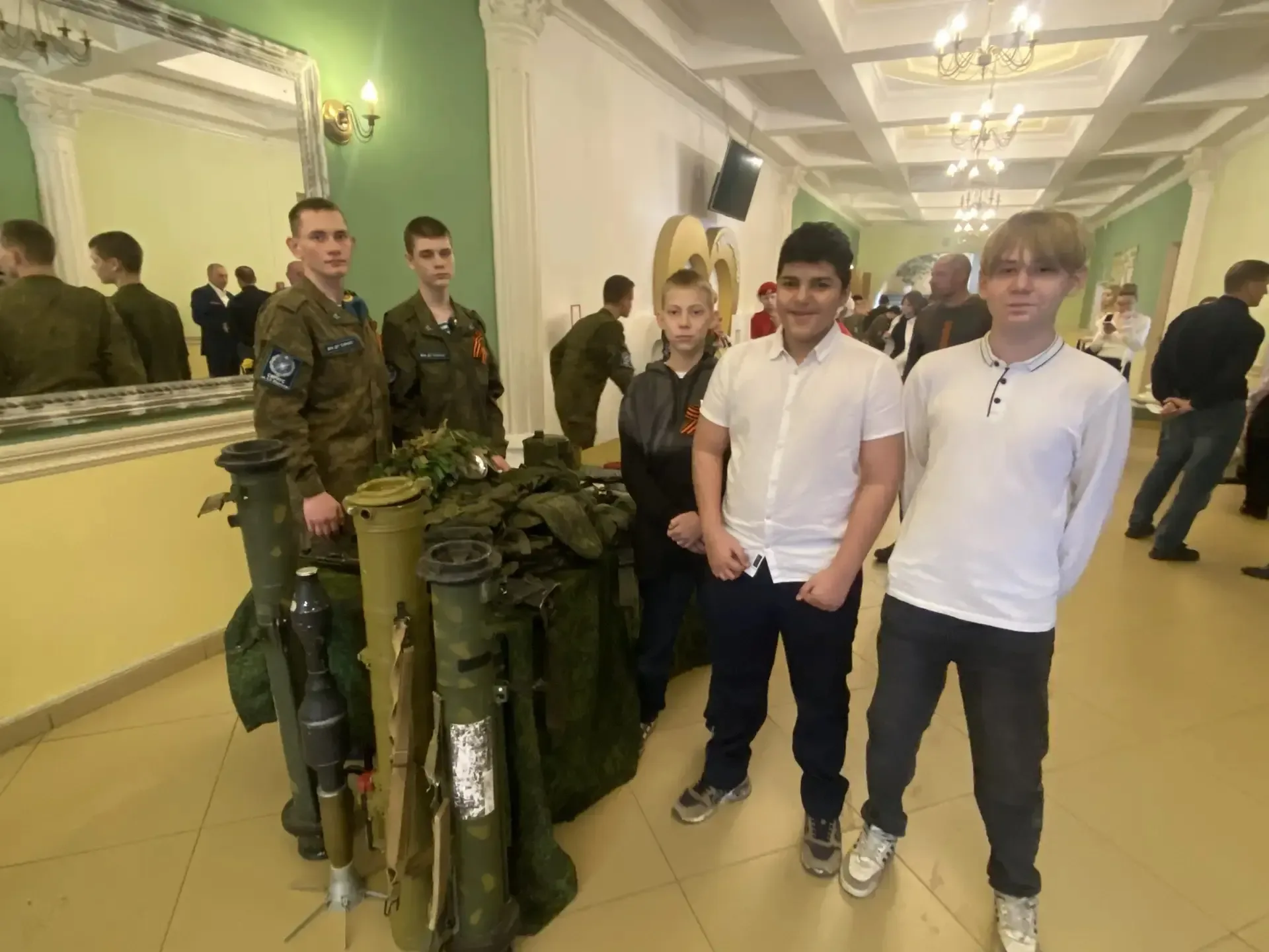 8 мая в ДК "Химволокно" состоялось заседание Клуба "Ты помнишь, товарищ!", посвящённое 81-й годовщин
