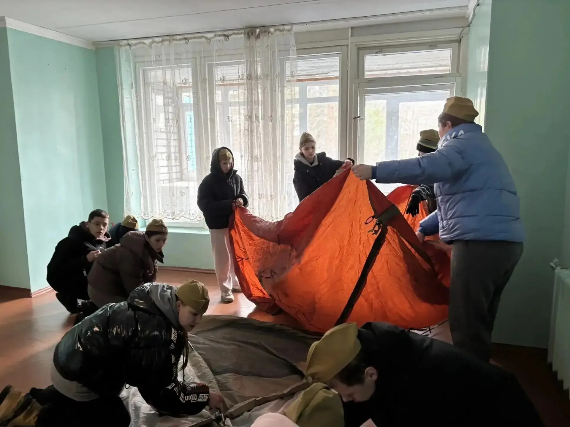 🇷🇺 «Зарница 2.0»: Боевой дух не сломить ни дождём, ни ветром!  В минувшие выходные наша команда шест