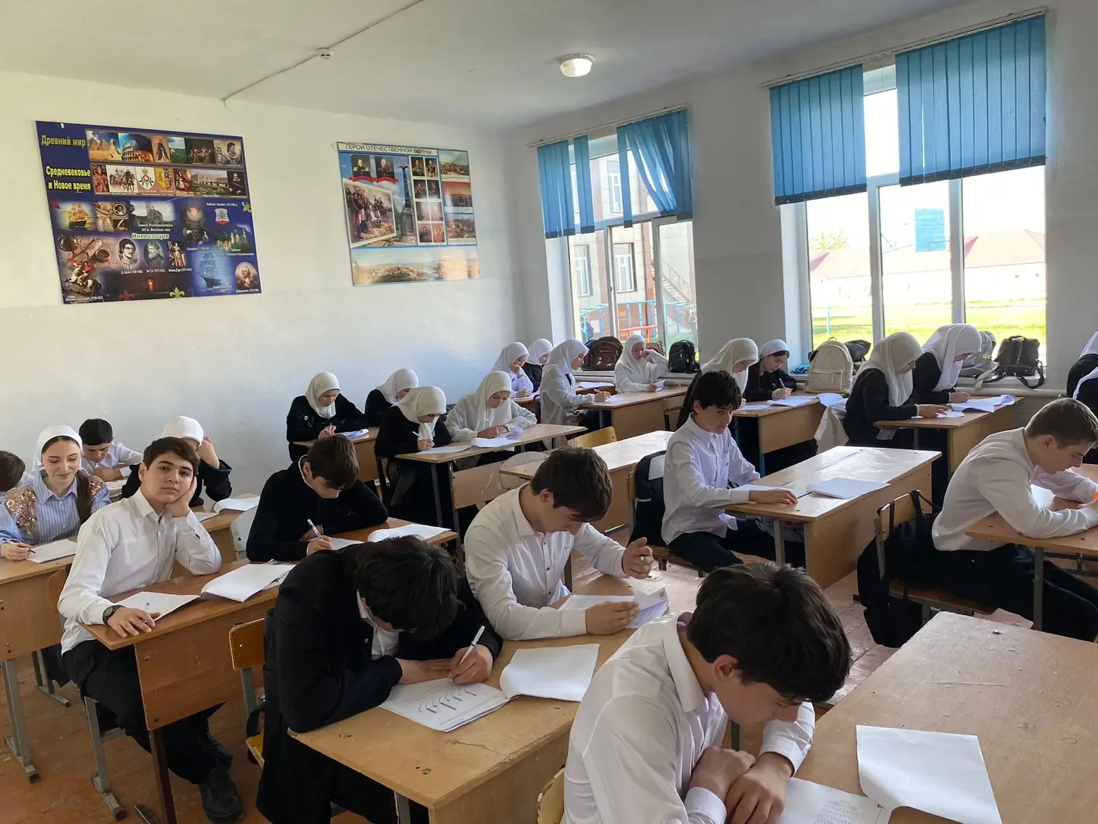 📢 В нашей школе завершились Всероссийские проверочные работы (ВПР)! В течение последних недель учени