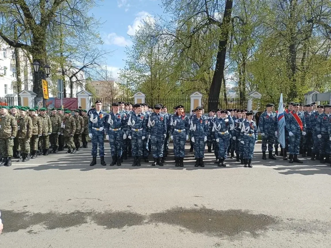 УЧАСТИЕ В ПАРАДЕ ПОБЕДЫ   9 мая кадеты из центра образования - школы № 29 приняли участие в торжеств