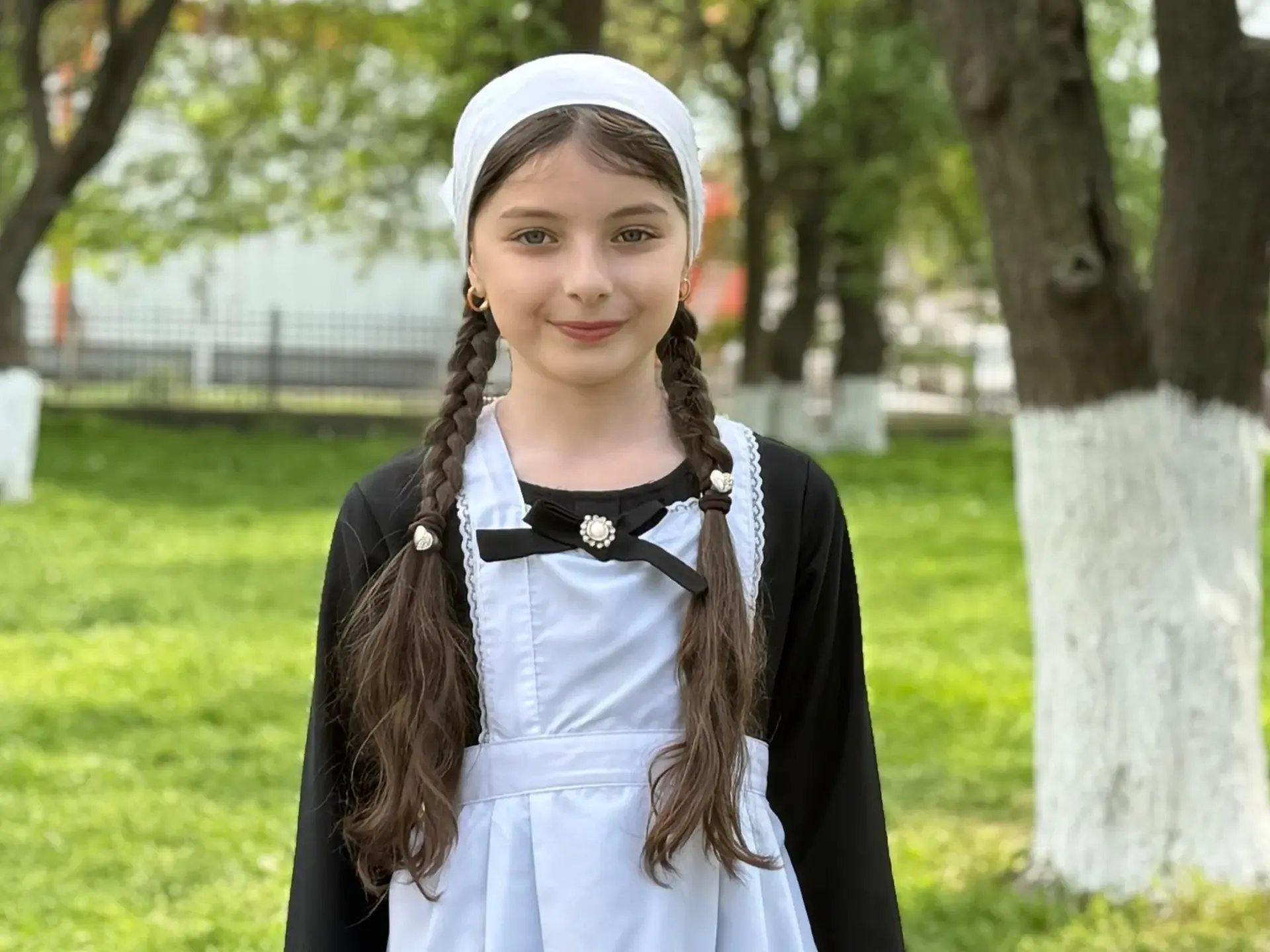 «Год начальной школы в лицах и событиях»  Исаева Езира Романовна, 2а класс МБОУ «СШ5 г. Ойсхара им. 