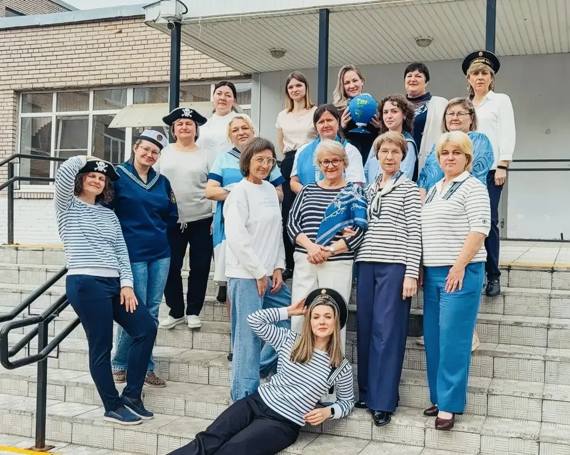 💙🤍 МОРСКОЙ ЧЕЛЛЕНДЖ: «ЗА БОРТОМ - КАНИКУЛЫ!» 🤍💙  21 мая все три площадки нашей школы превратятся в п