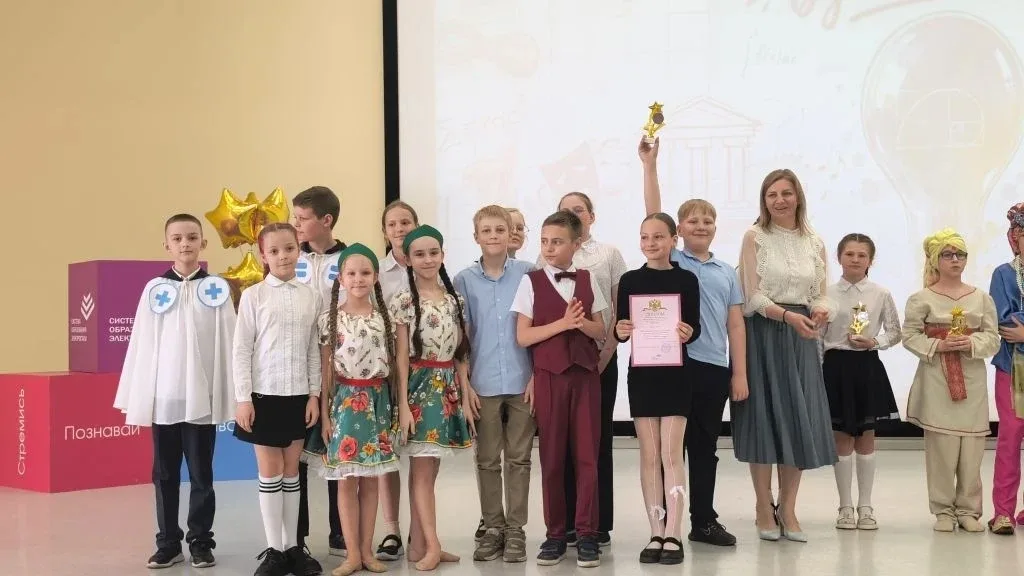 🌱 «РОСТКИ-2026»: У ЛИЦЕЯ №7 — ЗОЛОТО И СЕРЕБРО! 📍Сегодня, 21 мая, Гимназия №9 стала площадкой для фи