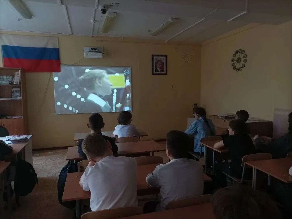 🇷🇺 «РОССИЯ — МОИ ГОРИЗОНТЫ»  ⚡️В рамках курса «Россия — мои горизонты» сегодня в лицее прошли практи