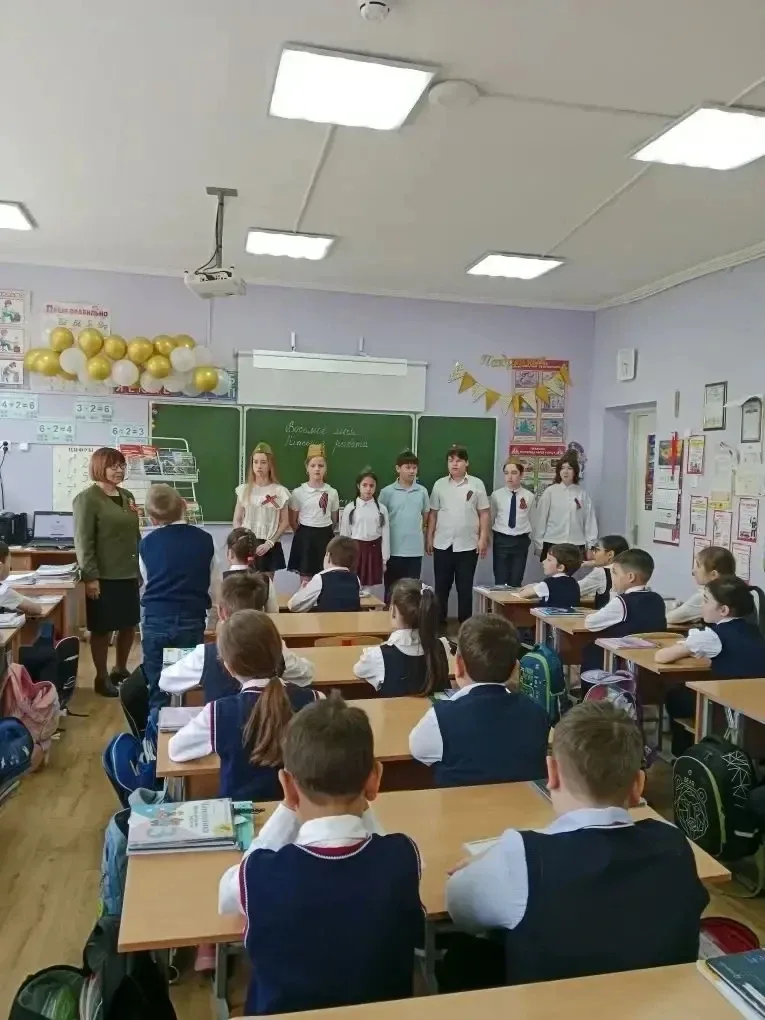 Юные артисты о главном: пятиклассники провели урок мужества для младших школьников  В нашей школе пр