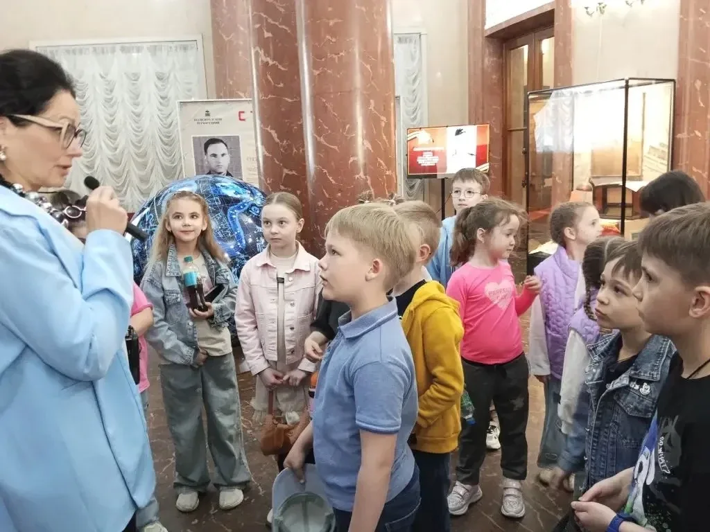 ✨Сегодня ученики 1 «В» класса вместе с классным руководителем Иконниковой Анастасией Евгеньевной отп