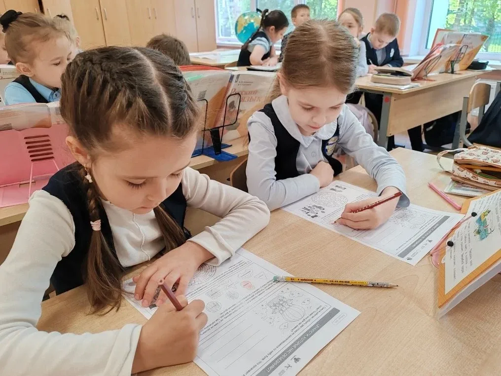 📋«Разговоры о важном» на тему «Ценности, которые нас объединяют»📋  🗓️18 мая 2026 года в лицее прошло