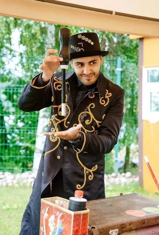 🎩 Интерактивное магическое представление для детей  Маленьких зрителей ждёт встреча с одним из лучши