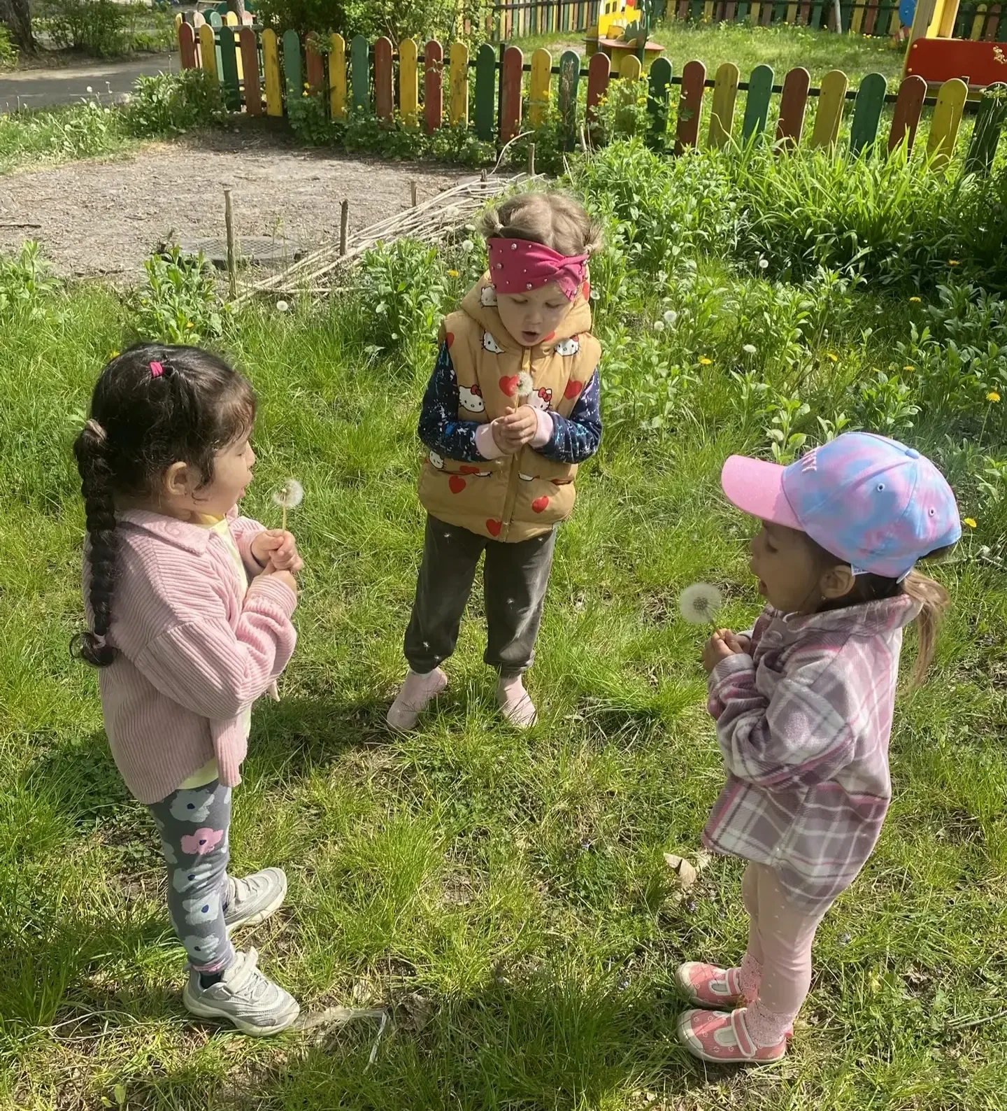 Весна,весна...                                           Цветут цветы💐                              