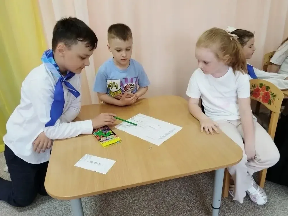 🤝Акция «Орлята - дошколятам» 21 мая в преддверии Дня славянской письменности и культуры прошла акция
