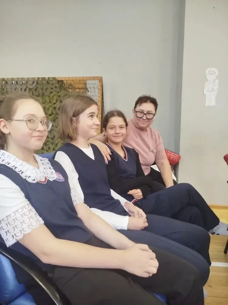 ✨ 12.05.2026 ✨  6 «В» класс с классным руководителем И. А. Рахманиной посетил ВПК «Чайка» на меропри