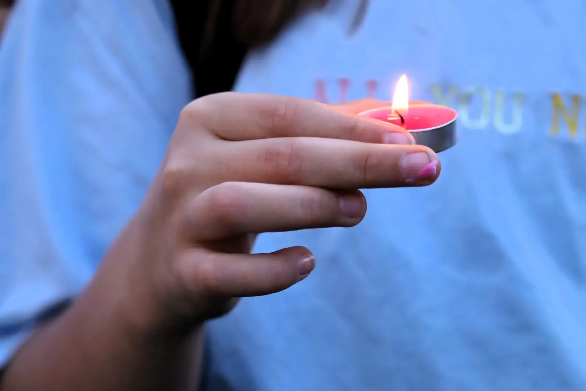 🕯️ СВЕЧА ПАМЯТИ 2026 🕯️  8 мая, после торжественного митинга, в школьном дворе уже второй год подряд