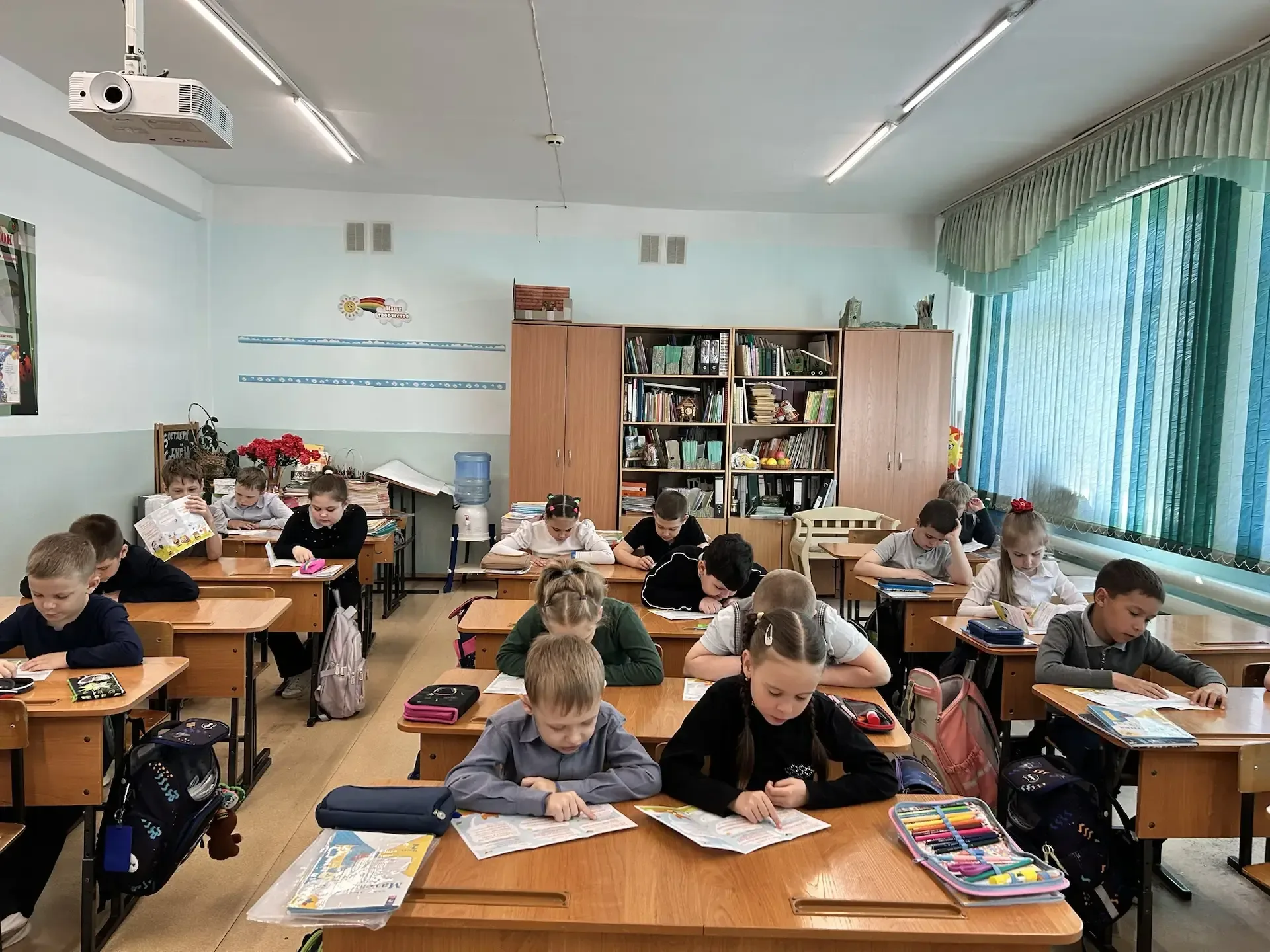 🗓 19 и 20 мая в 1‑Б и 1‑А классах прошли родительские собрания.  Ключевой темой встречи стал вопрос: