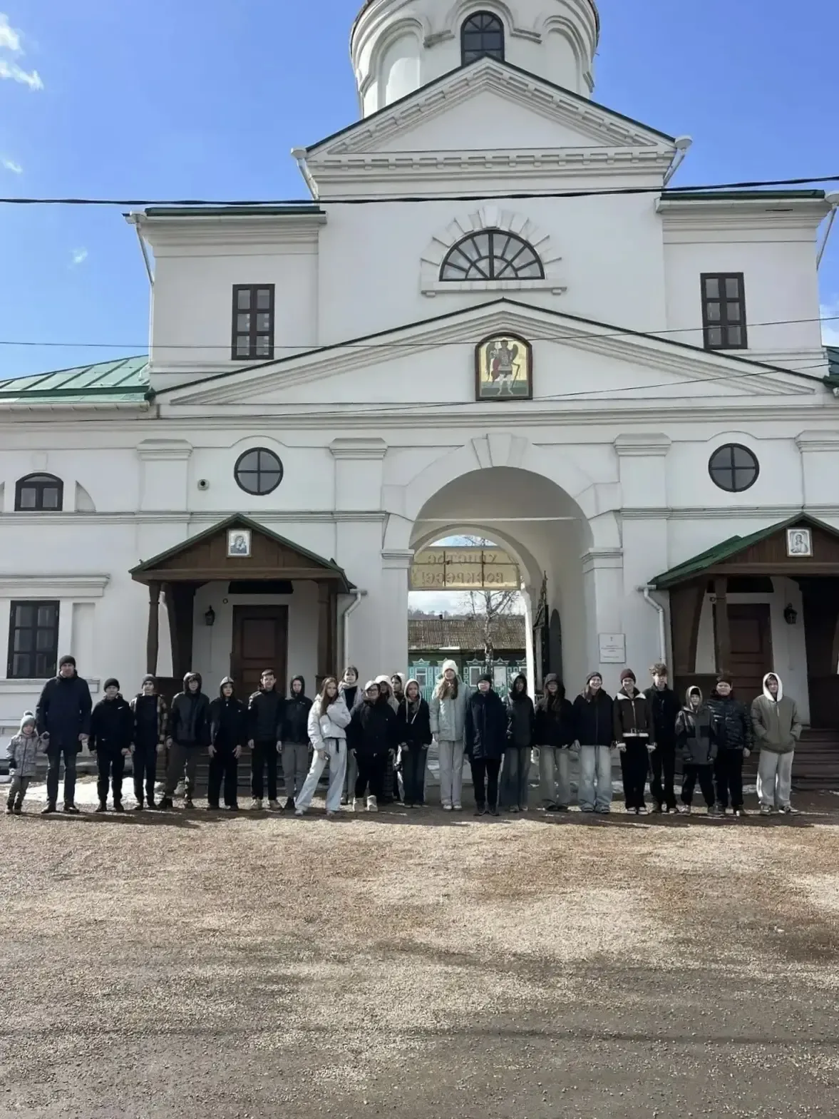🚌Ученики 7А класса приняли участие в познавательной экскурсии в Посольский Спасо‑Преображенский мужс