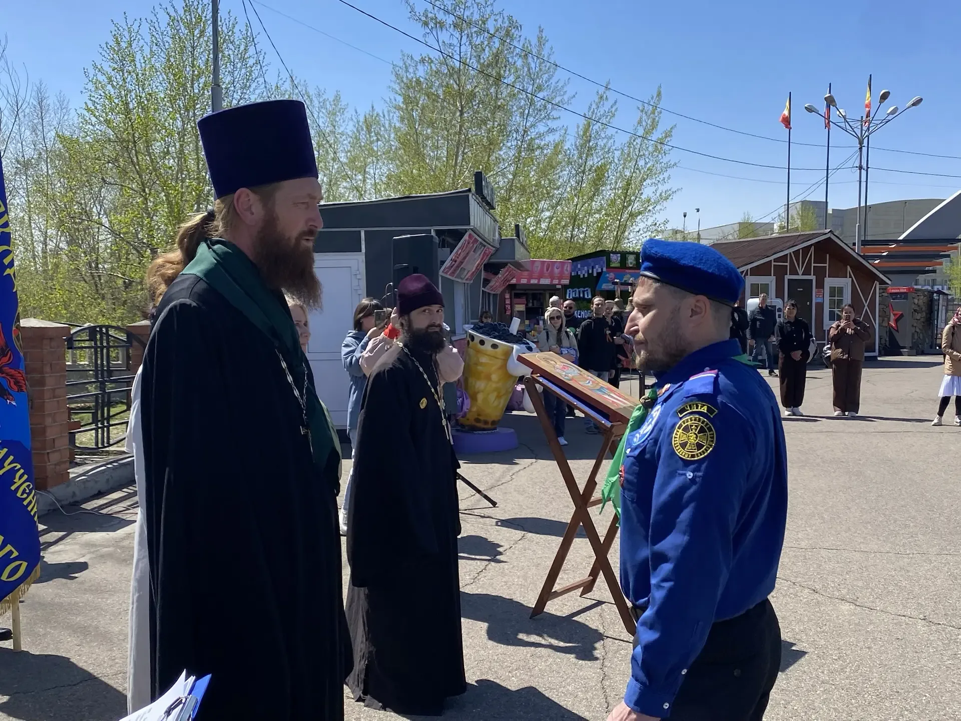Георгиевский парад прошёл в Чите в День памяти Святого Георгия Победоносца  В Чите на Мемориале труд