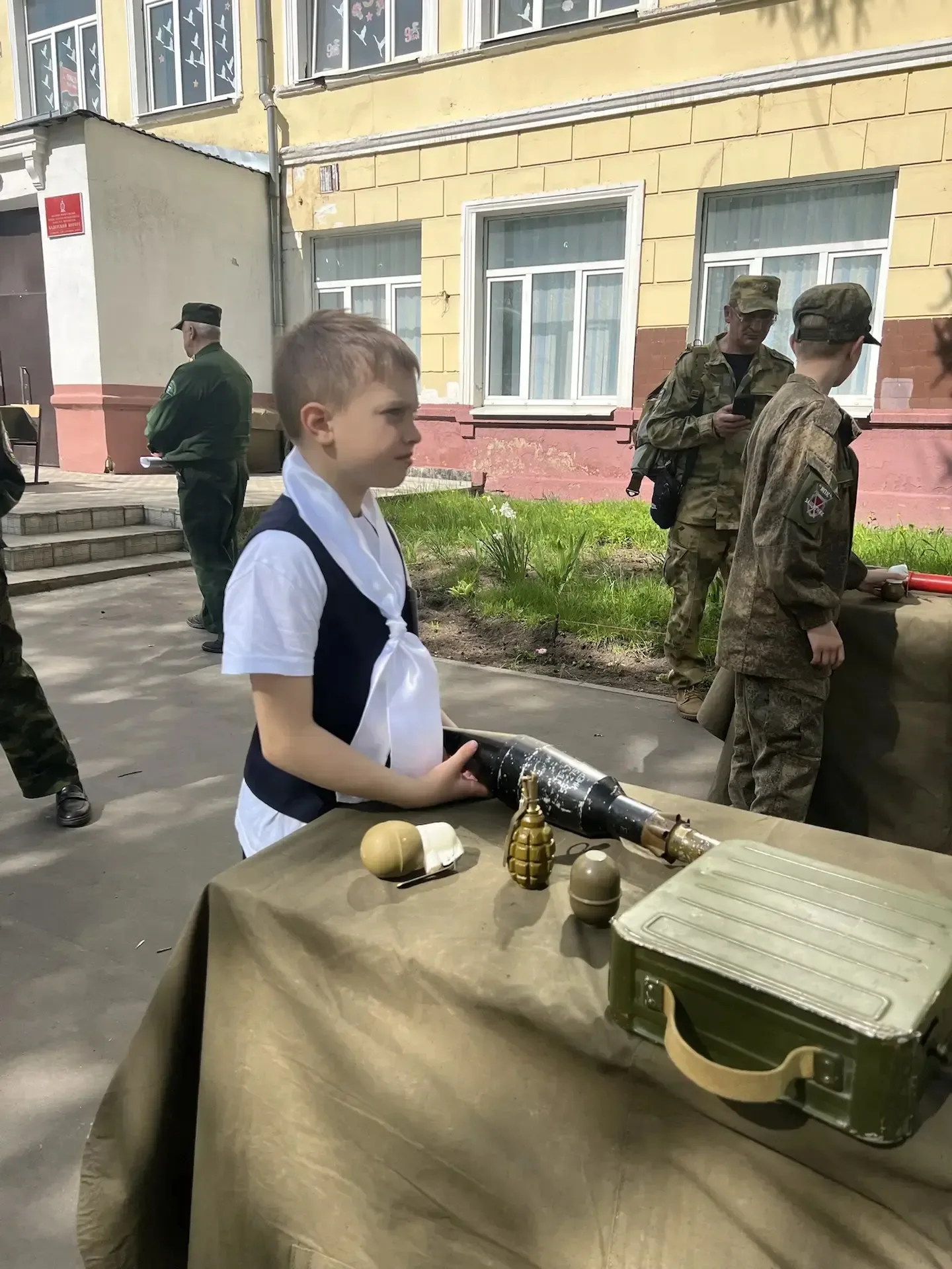 Военно-патриотическая игра «Путь в кадеты»  В Иваново-Вознесенском кадетском корпусе имени графа Шер
