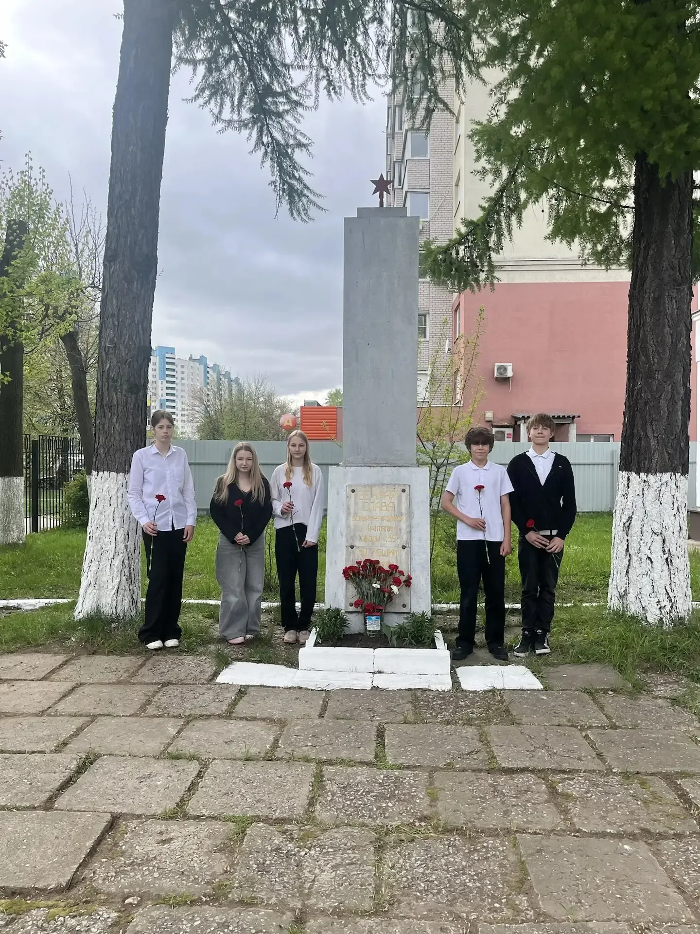 В преддверии 9 Мая в нашей школе прошли классные часы, посвящённые этой важной дате. Для учеников 5–