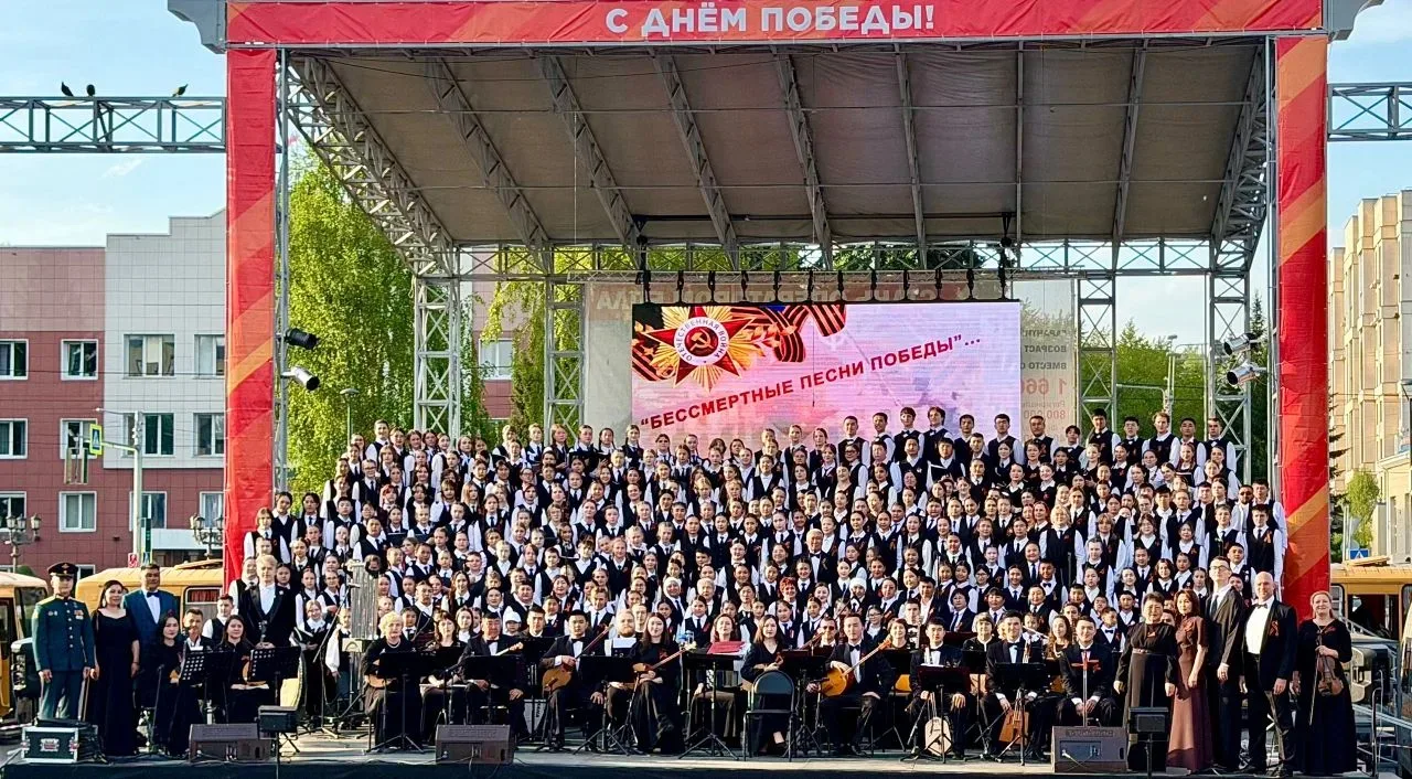 Гимн Памяти: наш хор на Дне Победы! 🎼Уже по сложившейся традиции в День Победы хор нашей гимназии ст