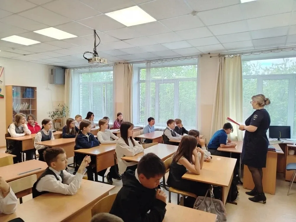 📚 Важная встреча для 5 «А» класса! 18 мая к ребятам пришла Елена Александровна Терешкова — старший с
