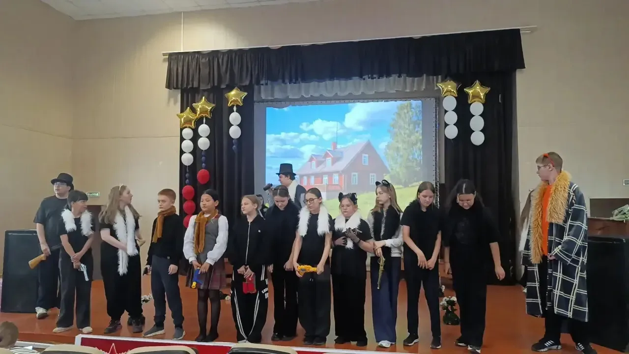 ✨ Сегодня в актовом зале школы №30 состоялся открытый показ спектакля по мотивам сказки Сергея Михал