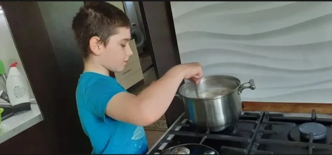 Правильное питание — основа здоровья всей семьи! 🥗  В 3 «А» классе знают: чтобы быть энергичными и з
