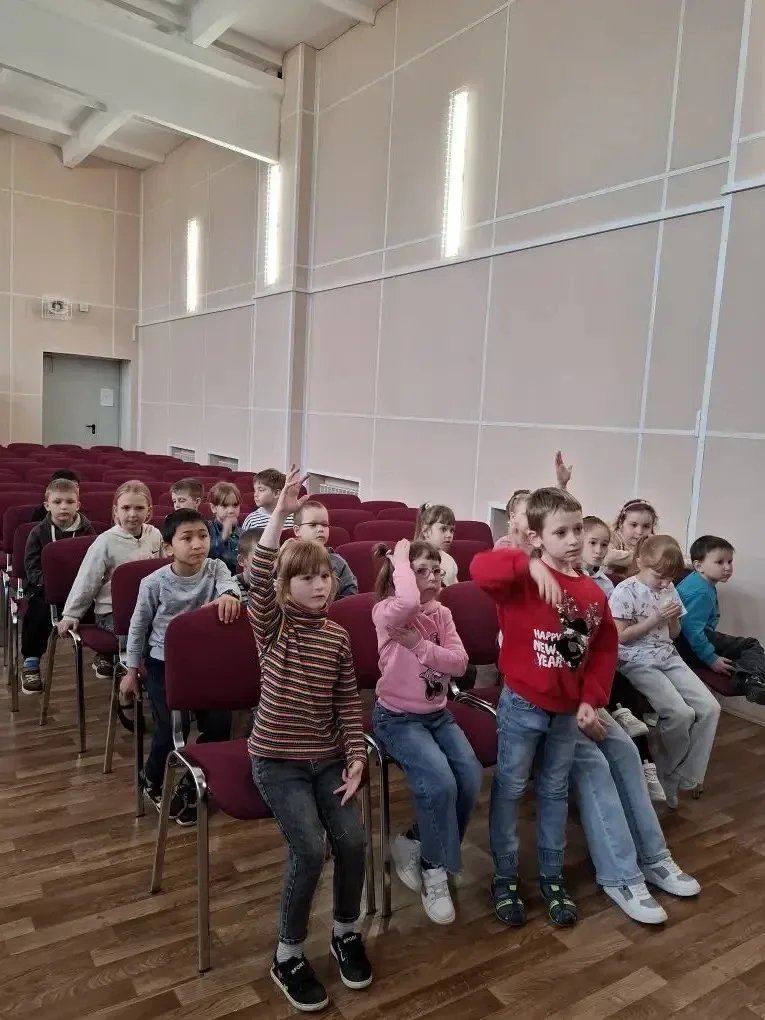 📌 Итоговое мероприятие курса «Подготовка к школе»   30 апреля 2026 года в нашей школе прошла заключи