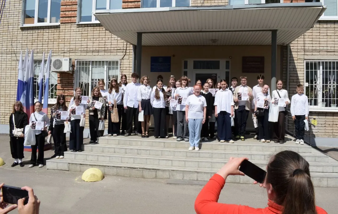 🎈Наши поздравления принимают талантливые ученицы лицея, призеры и победитель регионального конкурса 