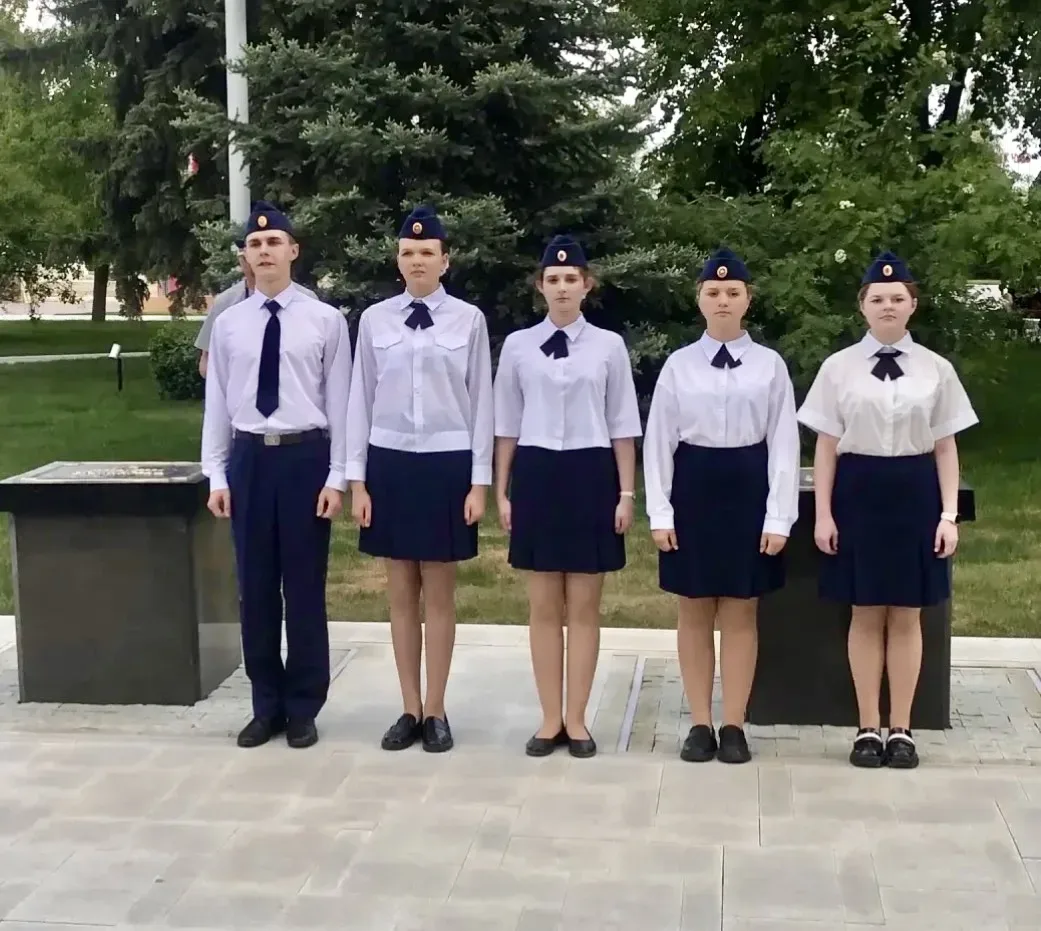 ПОСТ №1   ✅Воспитанники юнармейского отряда «Юный десантник» имени Героя России А.В.Кондрашкина прин