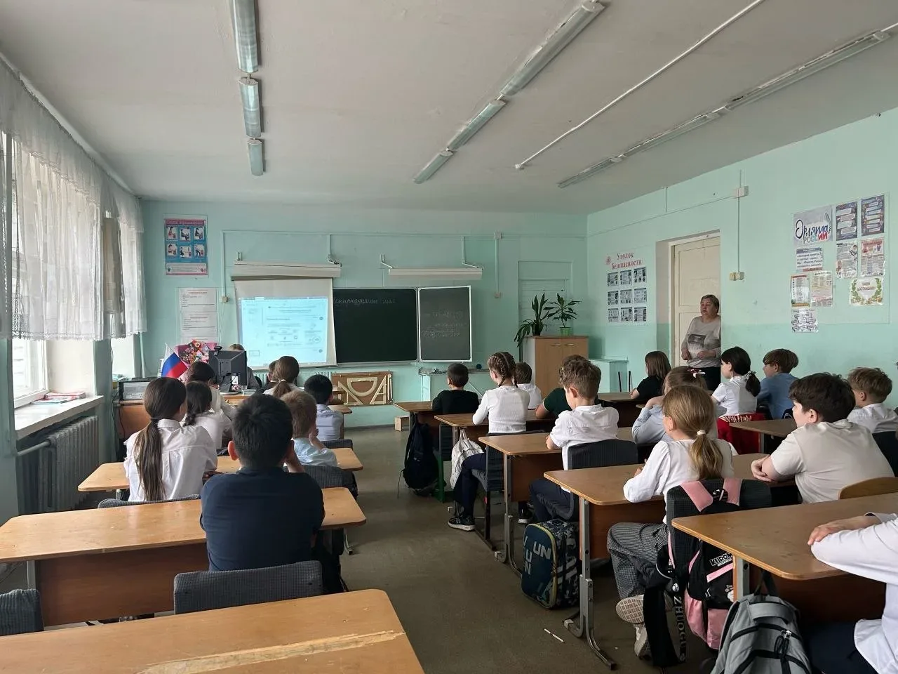 14 мая в начальной школе прошли занятия на тему "Мой режим дня"  Ребята обсудили, что влияет на здор
