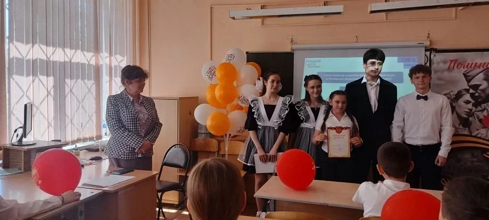 #УрокиПамяти#ДеньПобеды 🇷🇺Учащиеся почтили память героев, которые сражались за нашу Родину в годы Ве