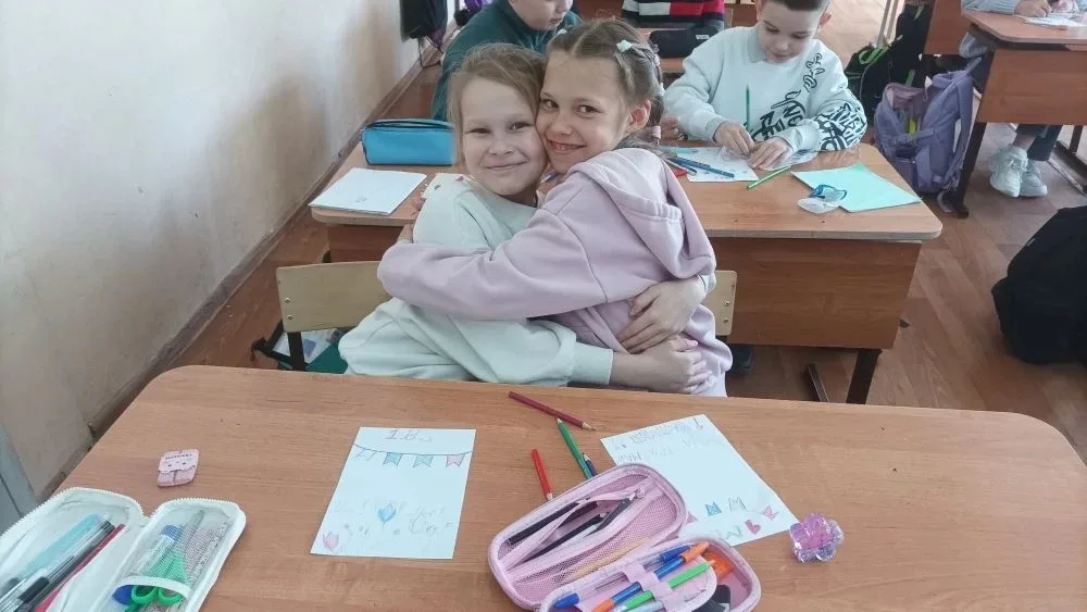 «Мир! Труд! Май!»🌸  Этот лозунг знаком нам с детства и неразрывно связан с Праздником Весны и Труда.