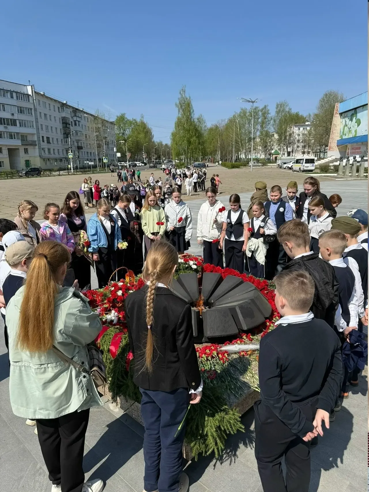 «День Победы в памяти детей» В преддверии Дня Победы учащиеся 4 «Л» класса решили сделать что-то осо